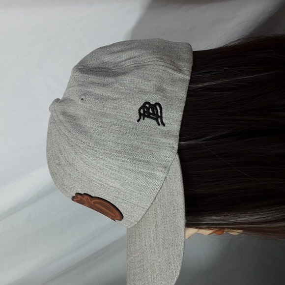 Hat - Picture 2 of 4